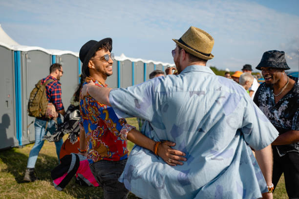 Best Luxury portable toilet rental  in Brooklyn Park, MN