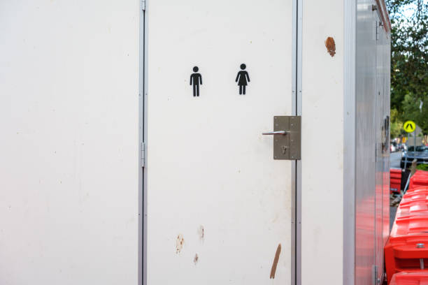 Best Temporary restroom rental  in Brooklyn Park, MN